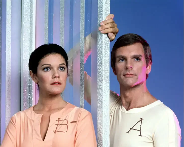 Keir Dullea and Julie Cobb in Brave New World (1980)